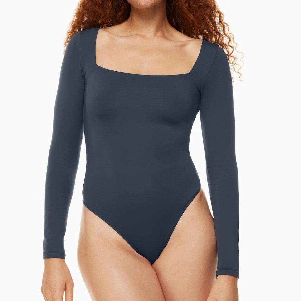 🌟BABATON🌟 CONTOUR LONG SLEEVE SQUARE NECK BODYSUIT GREY SZ L